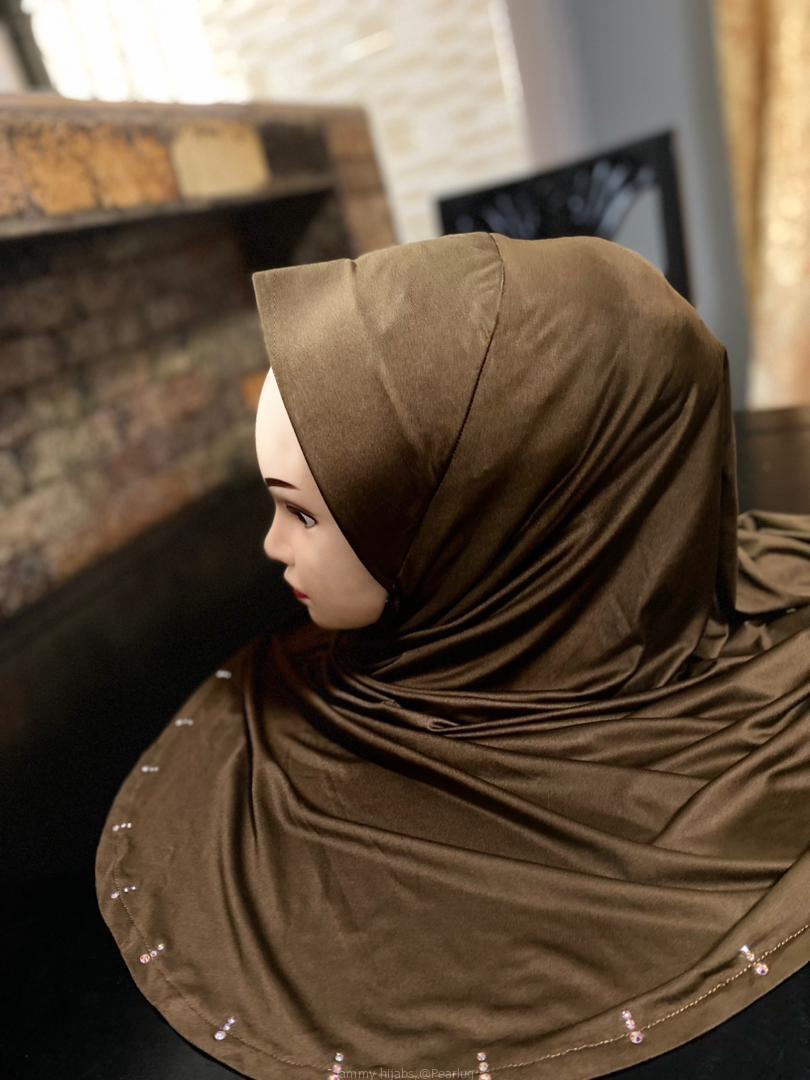 Mini hijabs