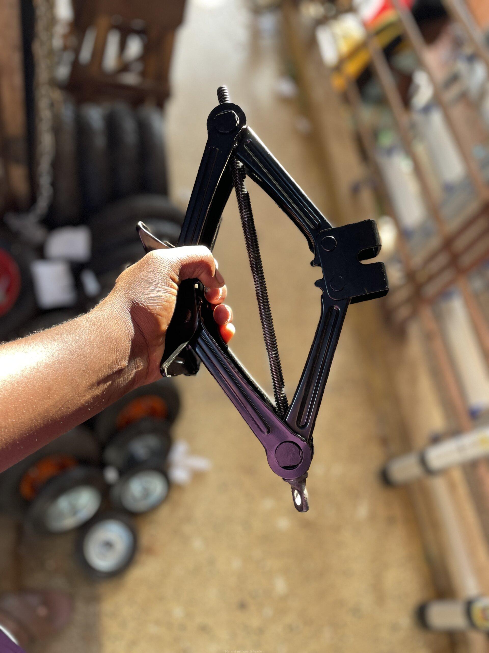 Stand car jacks