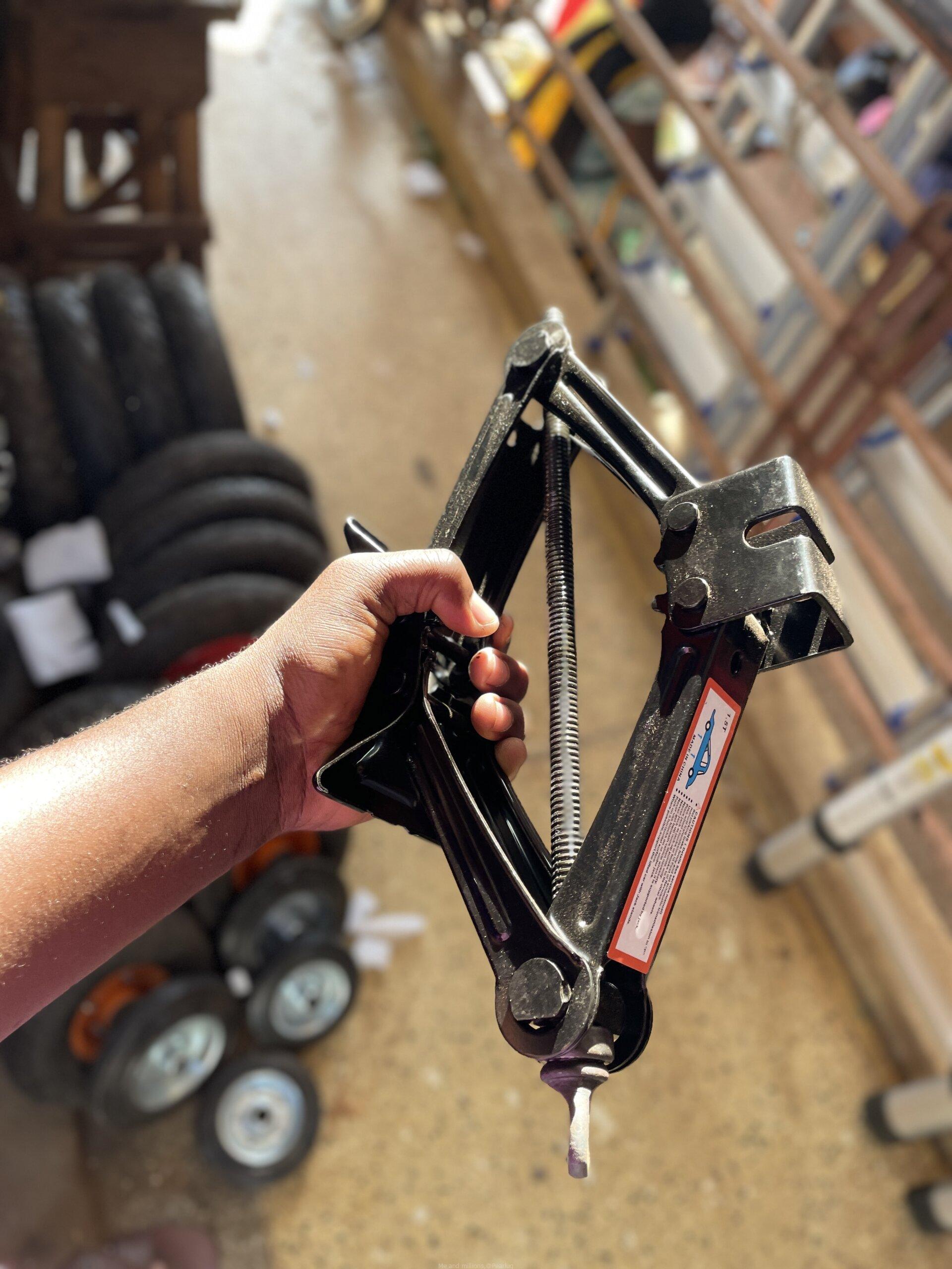 Stand car jacks