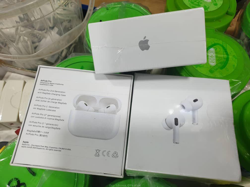 Earbuds
