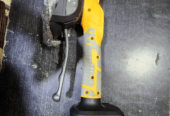 Tile vaibrator machine