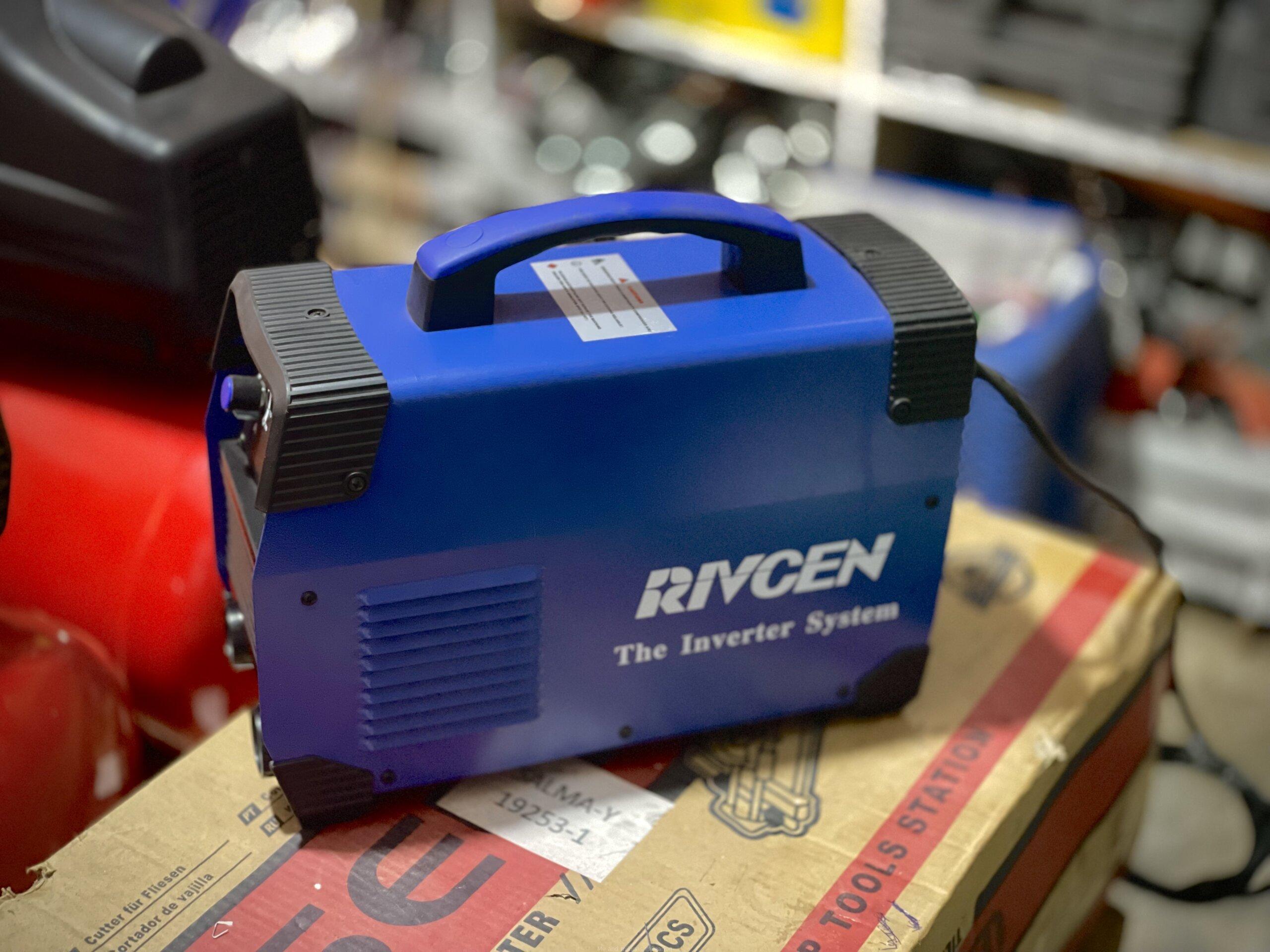Rivcen welding machine