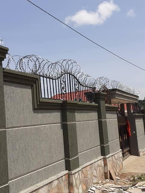 Electric security wires