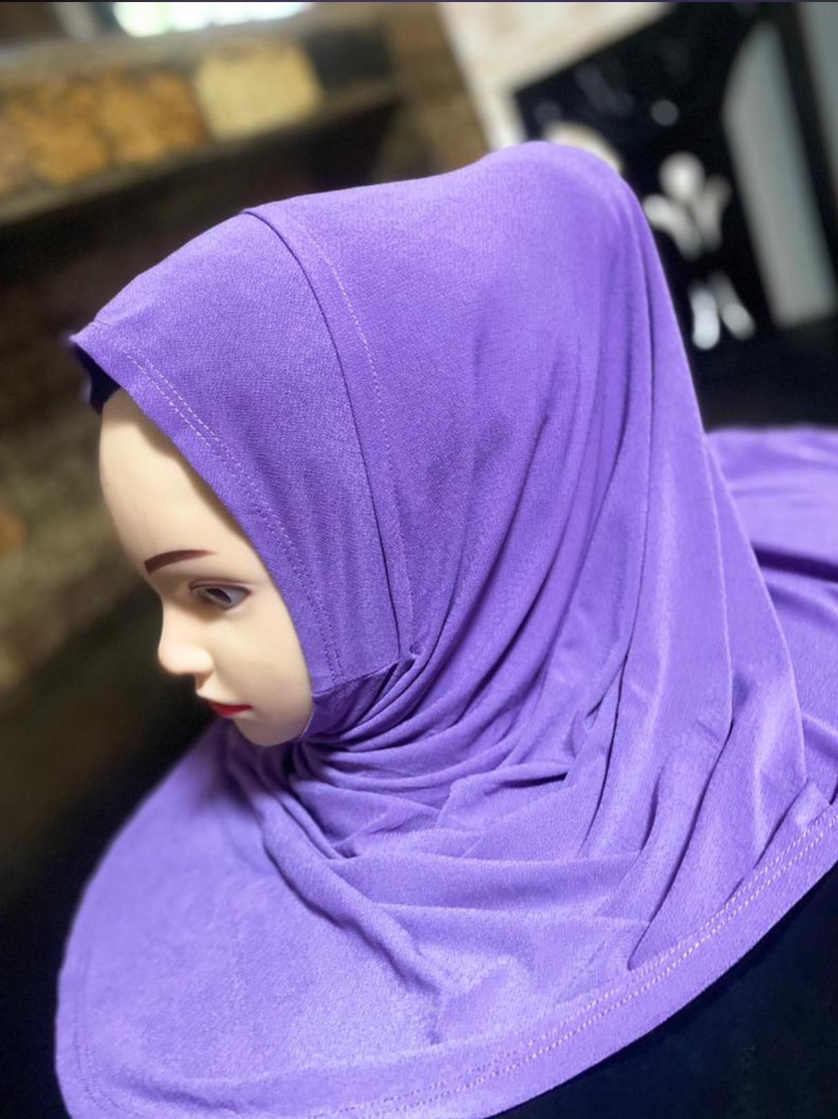 Mini hijabs