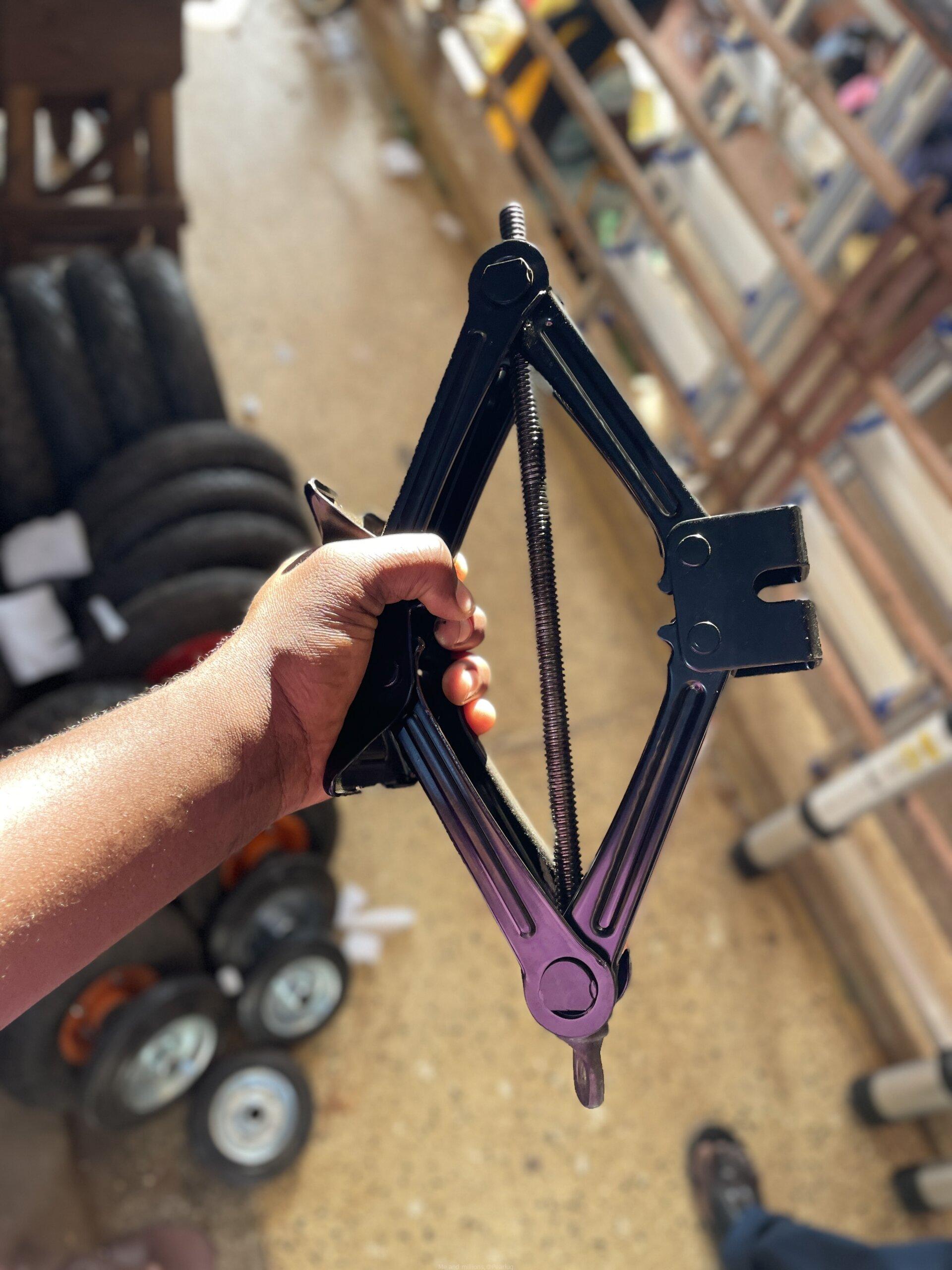Stand car jacks