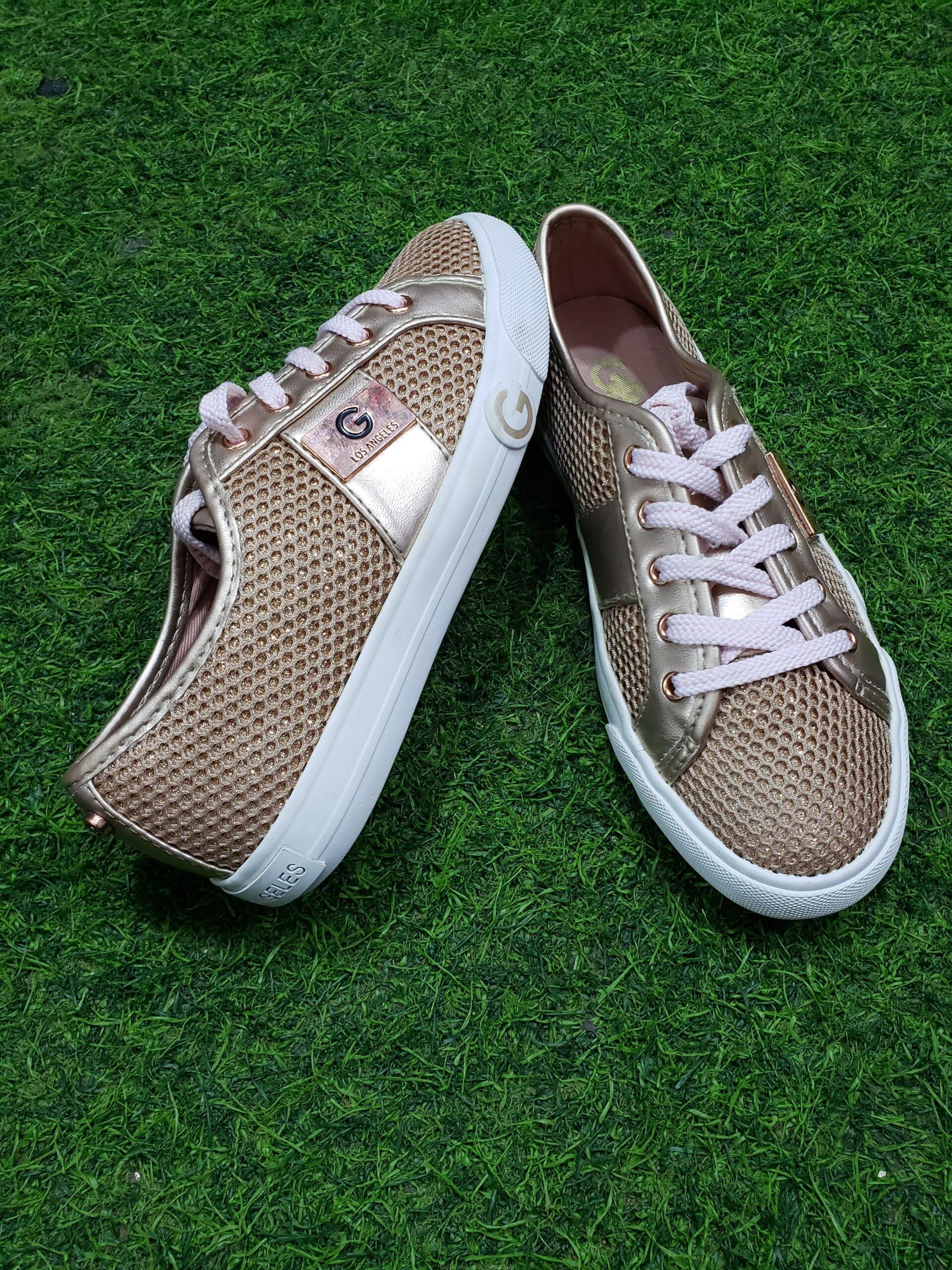 Second hand ladies shoes