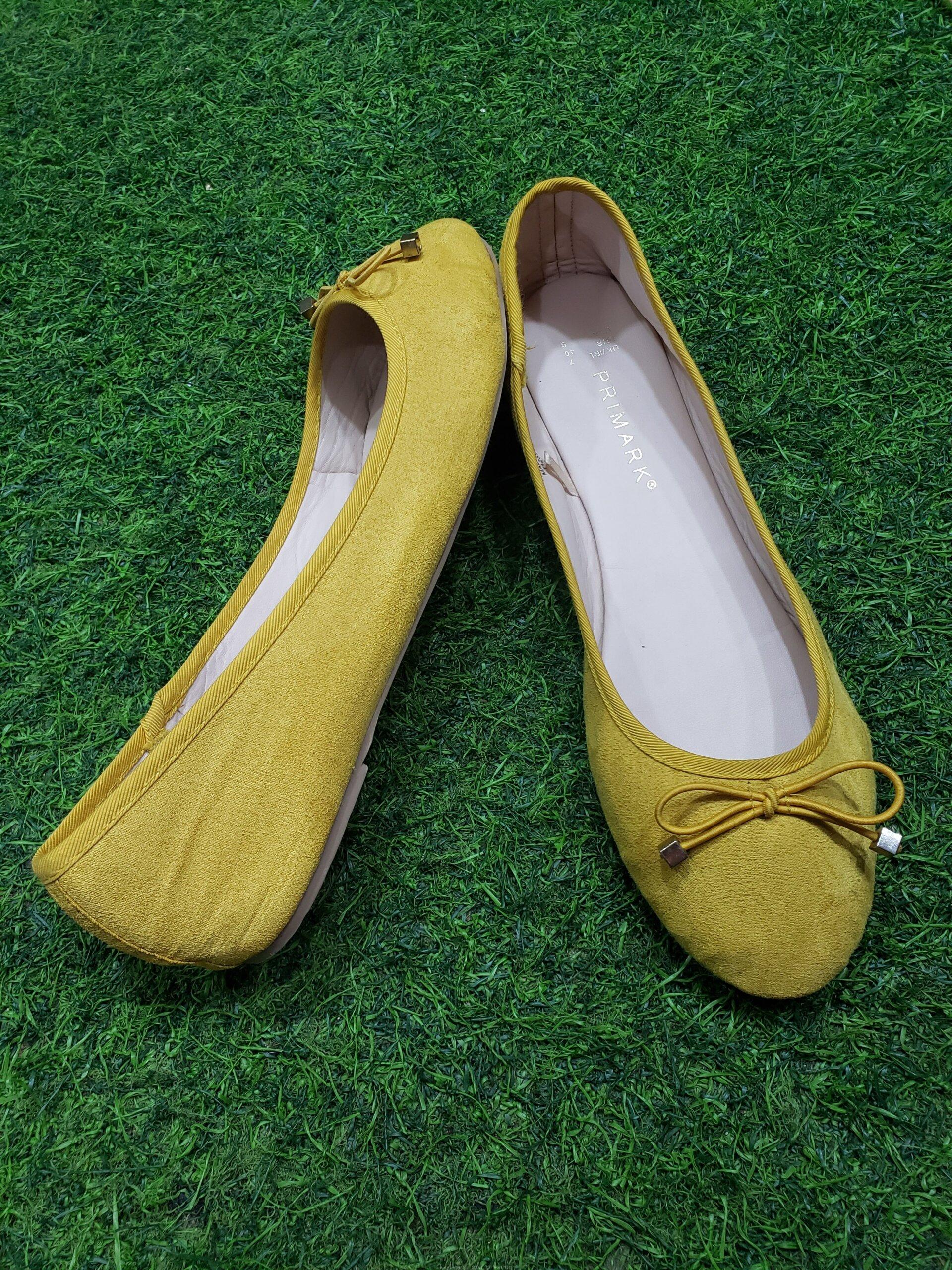 Second hand ladies shoes