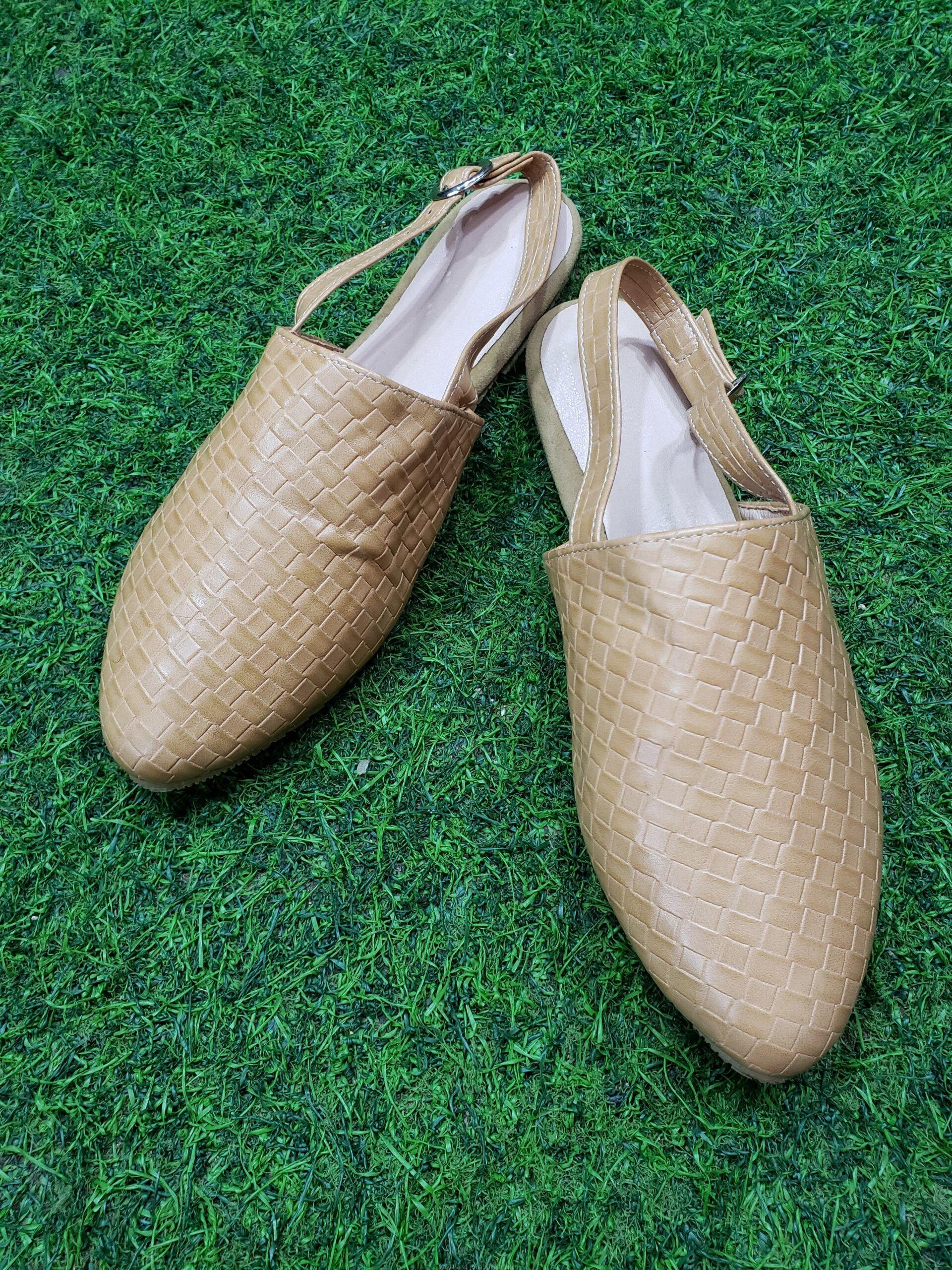 Second hand ladies shoes