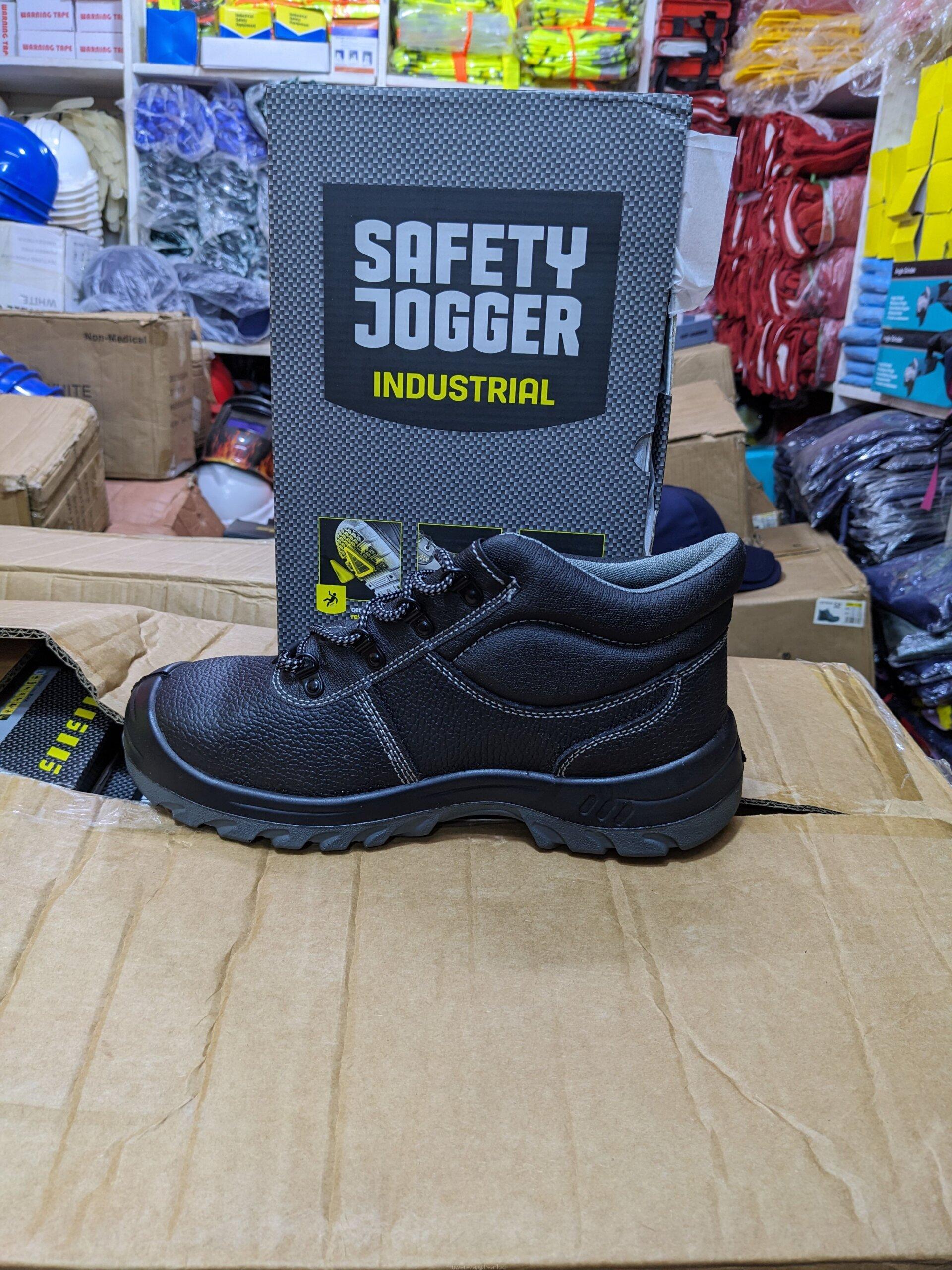 Jogger boots