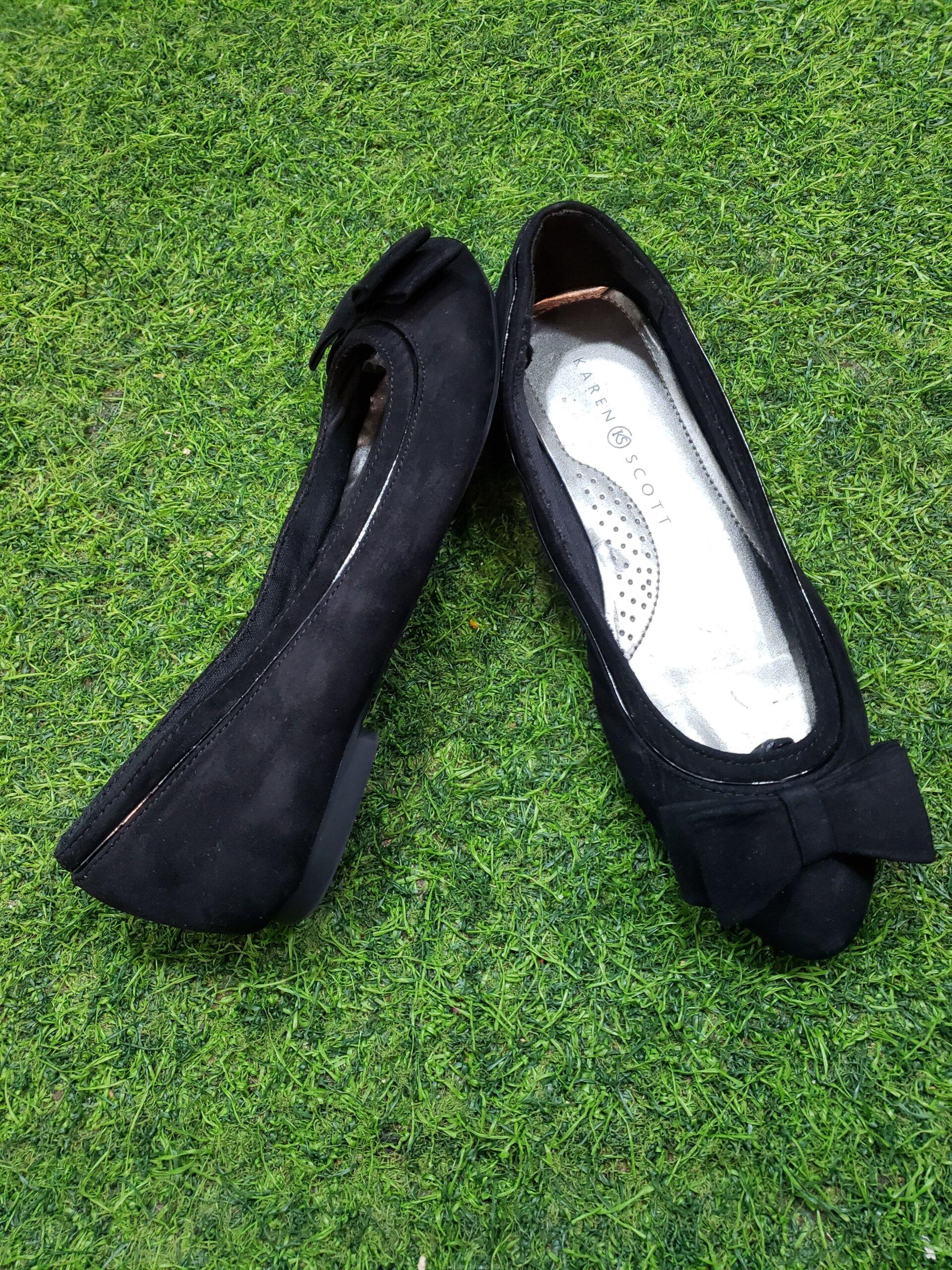 #secondhand ladies shoes