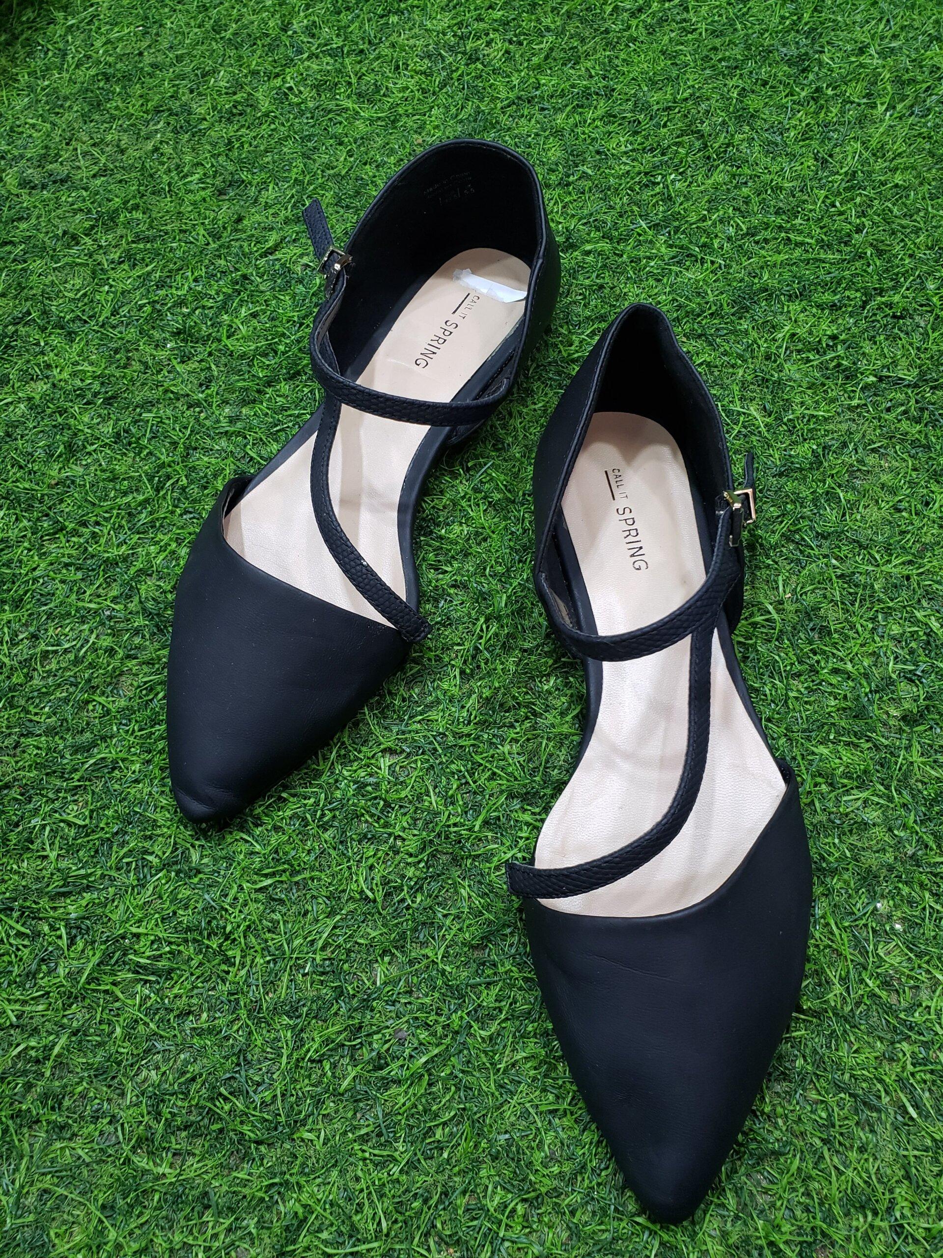 Second hand ladies shoes