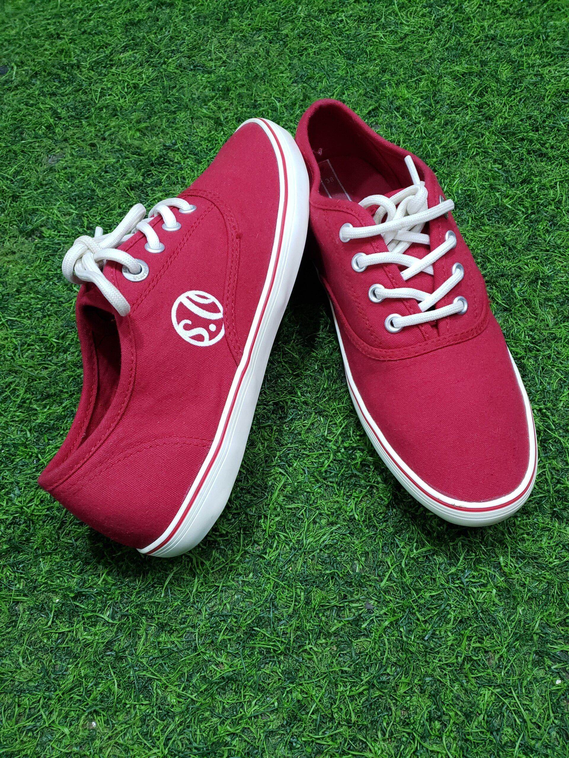 Second hand ladies shoes