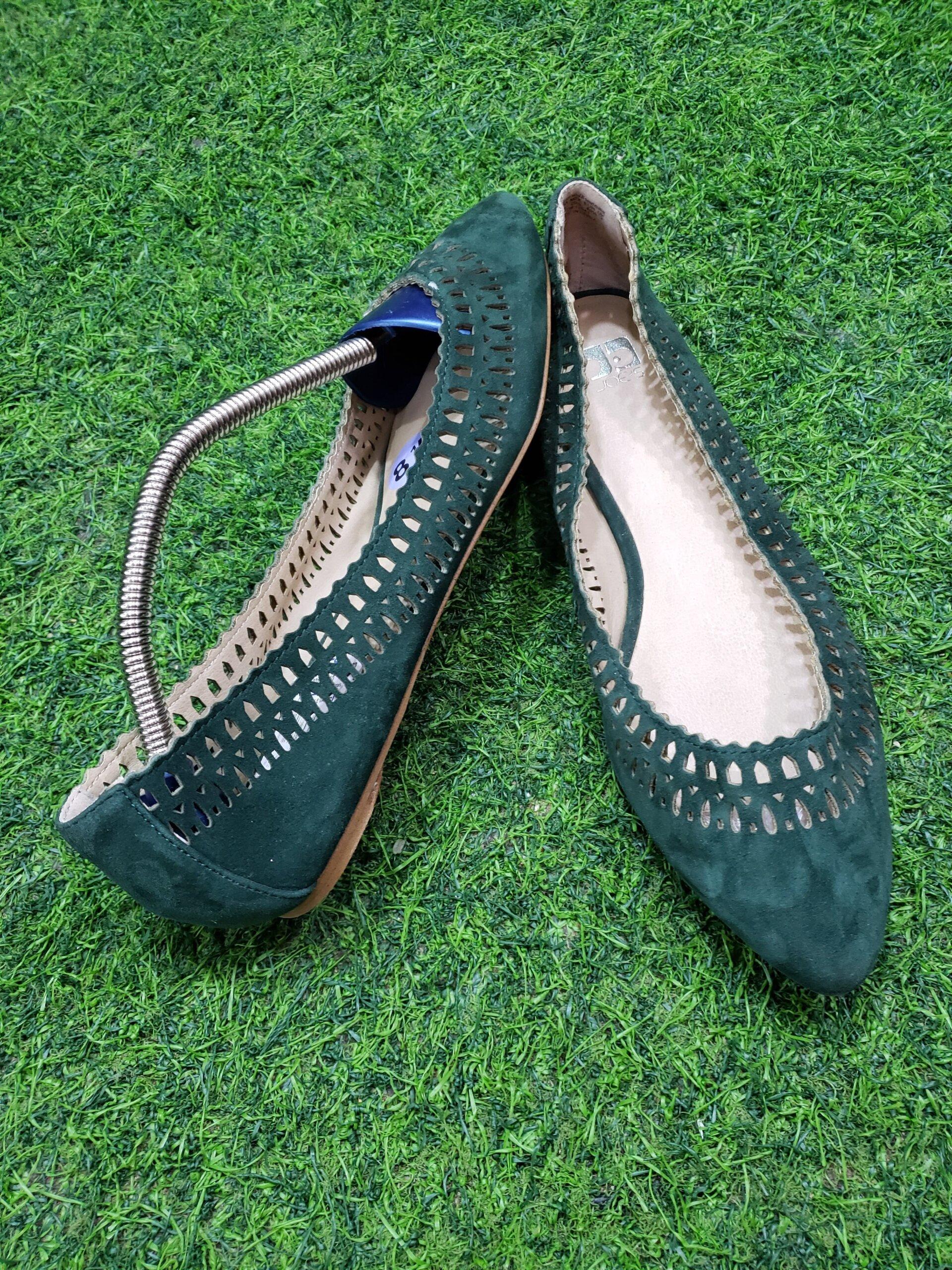Second hand ladies shoes