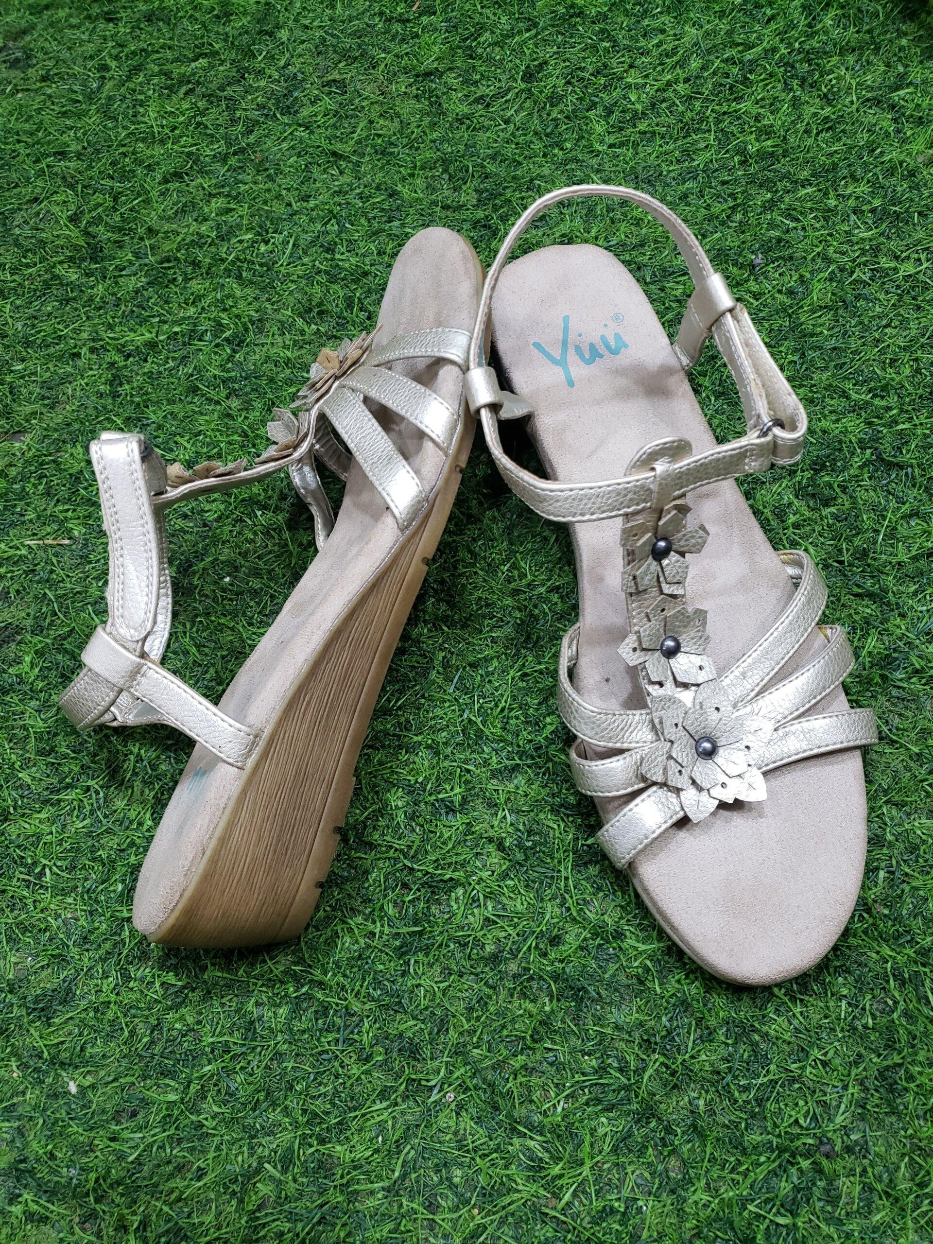 In stock London used ladies shoes