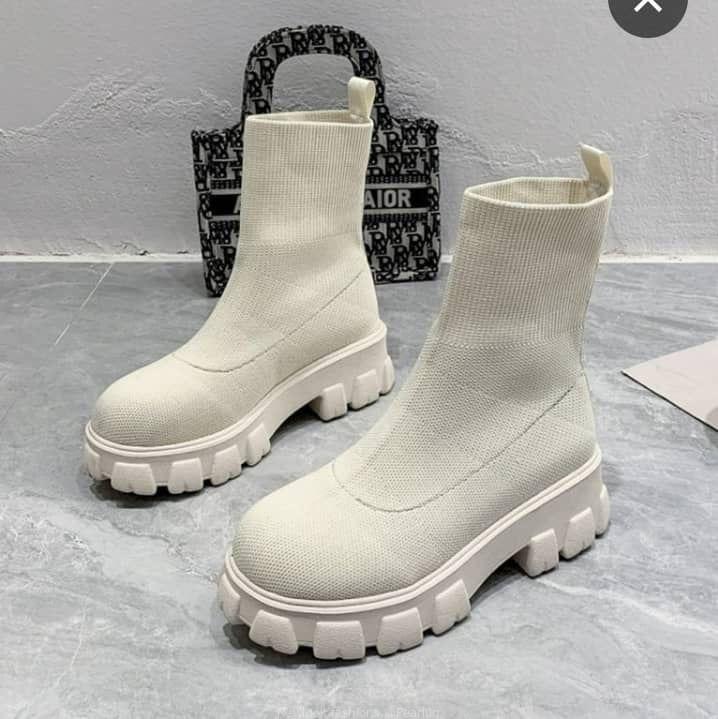 Ladies boots