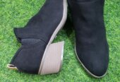 Classic ladies shoes