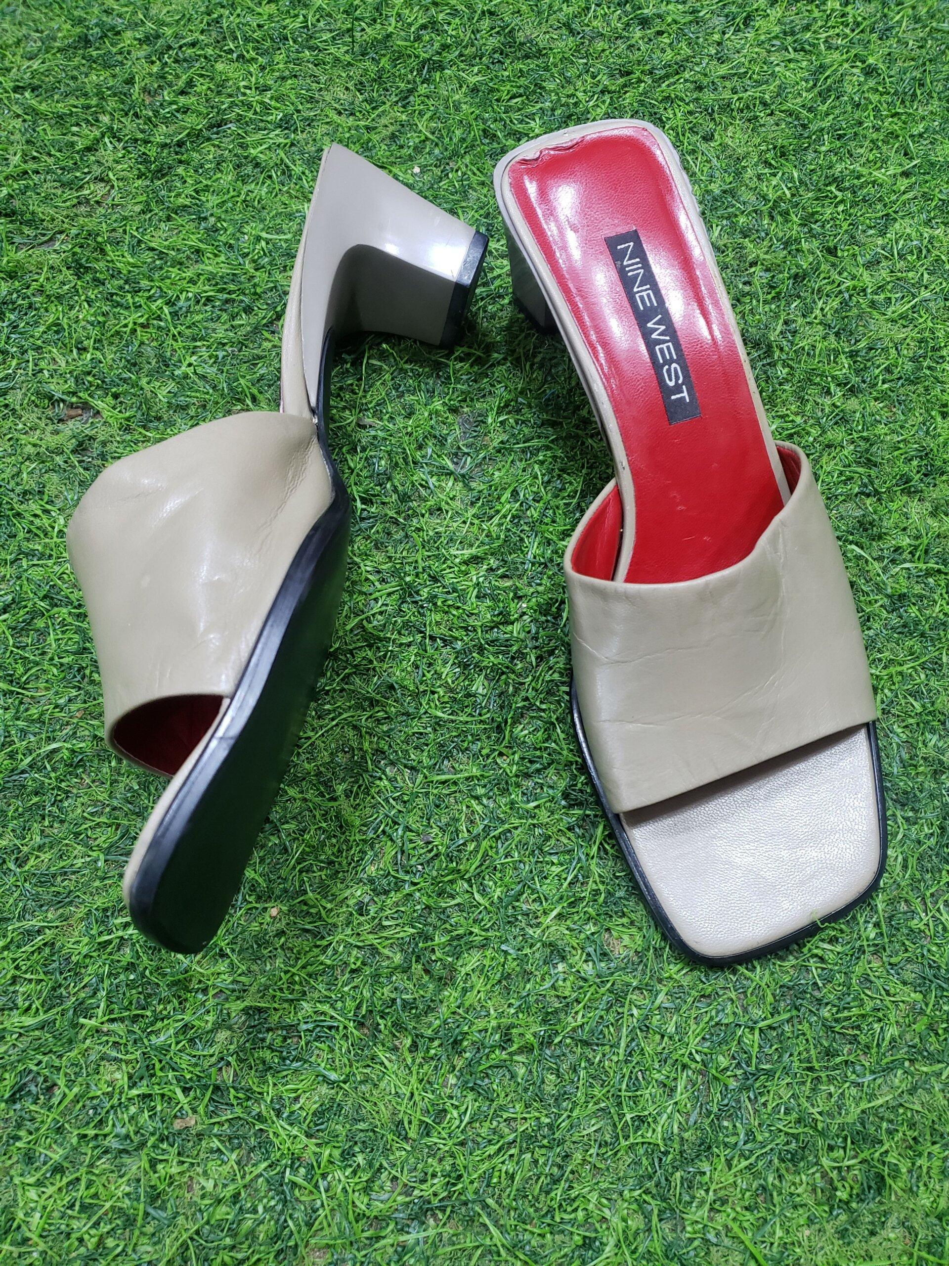 Classic ladies shoes