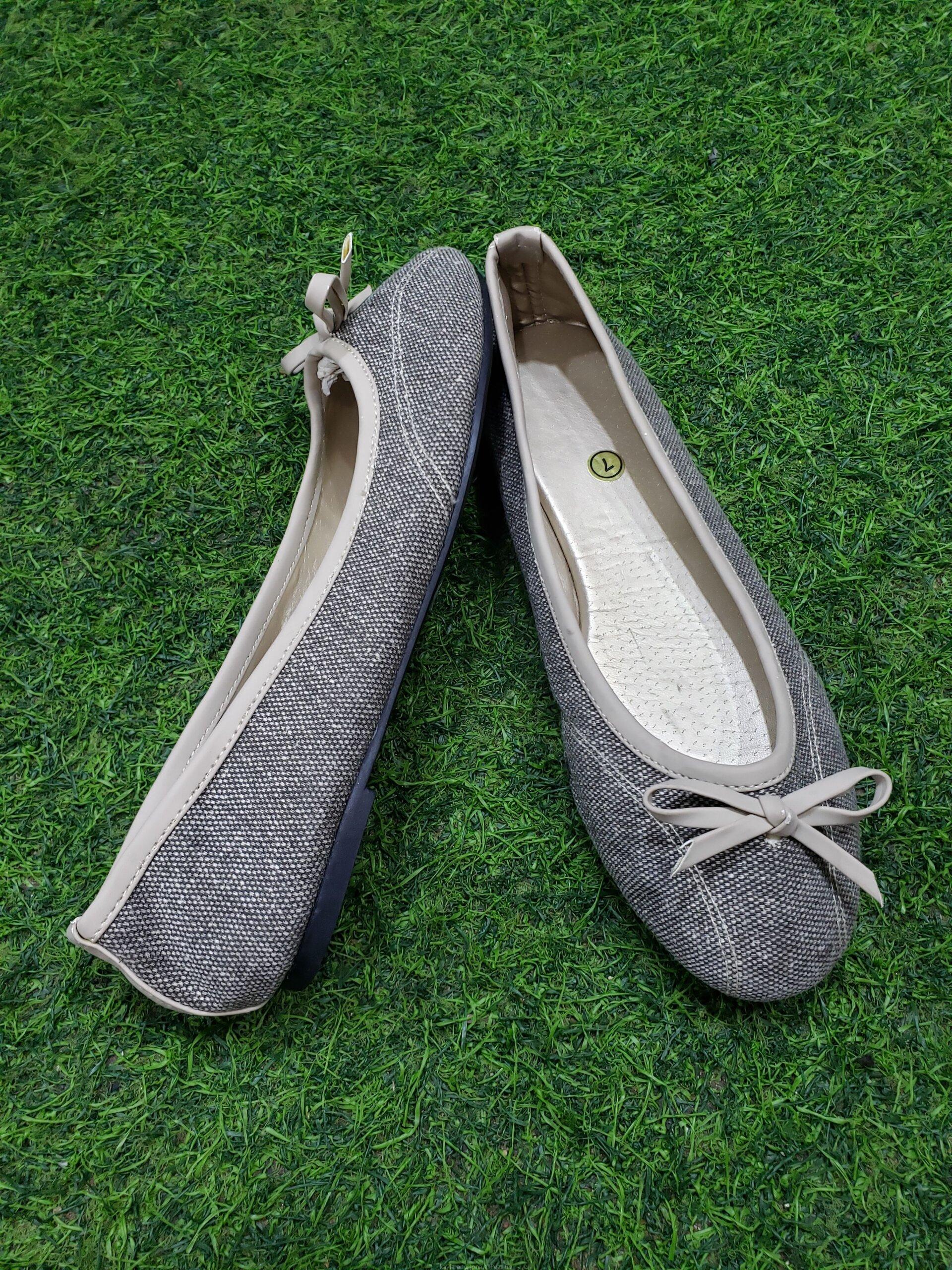 In stock London used ladies shoes