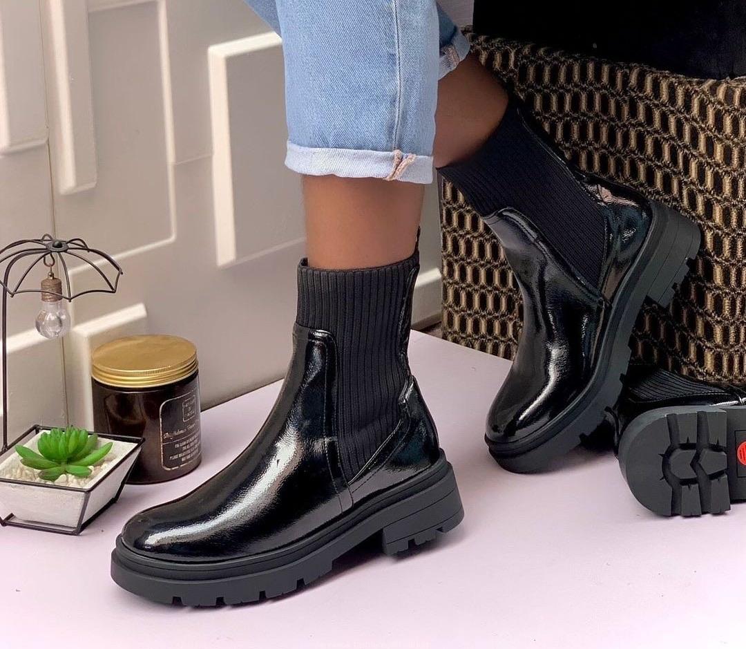 Ladies boots