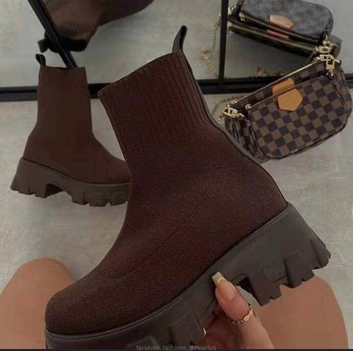 Ladies boots