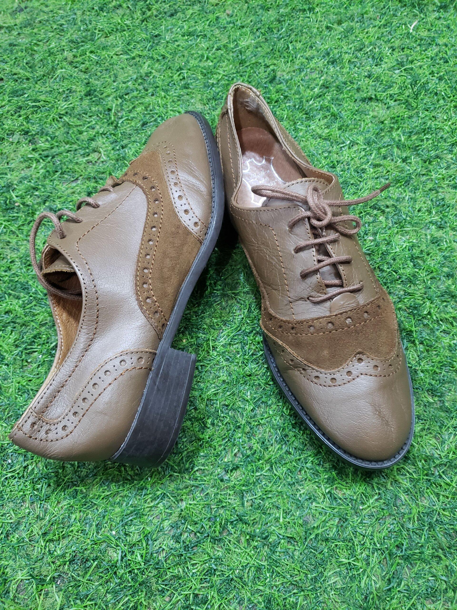 Classic ladies shoes