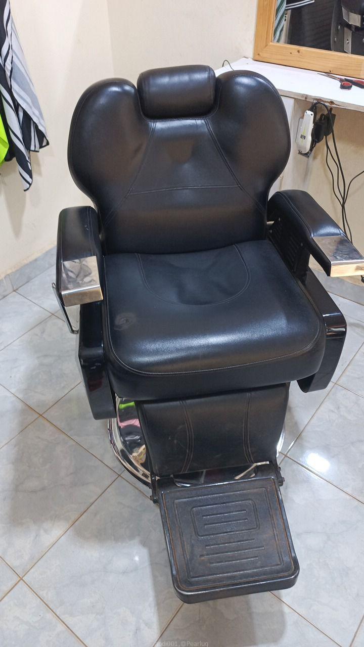 Barber chair