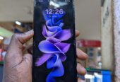 Samsung galaxy Flip 3