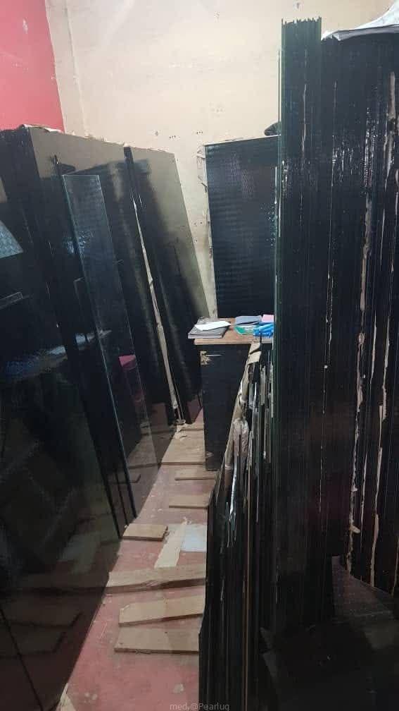 House glass service providers