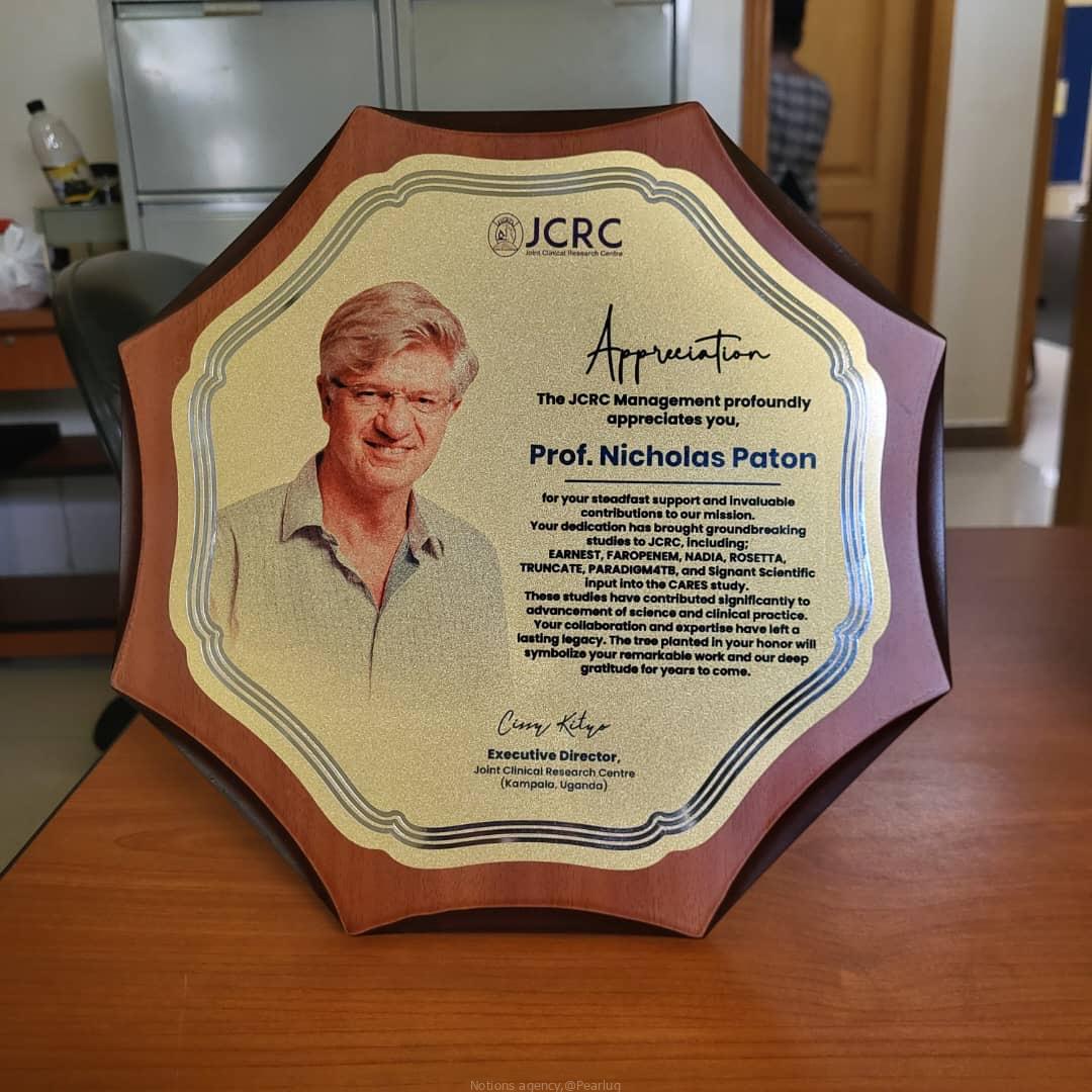 Plaques / Awards