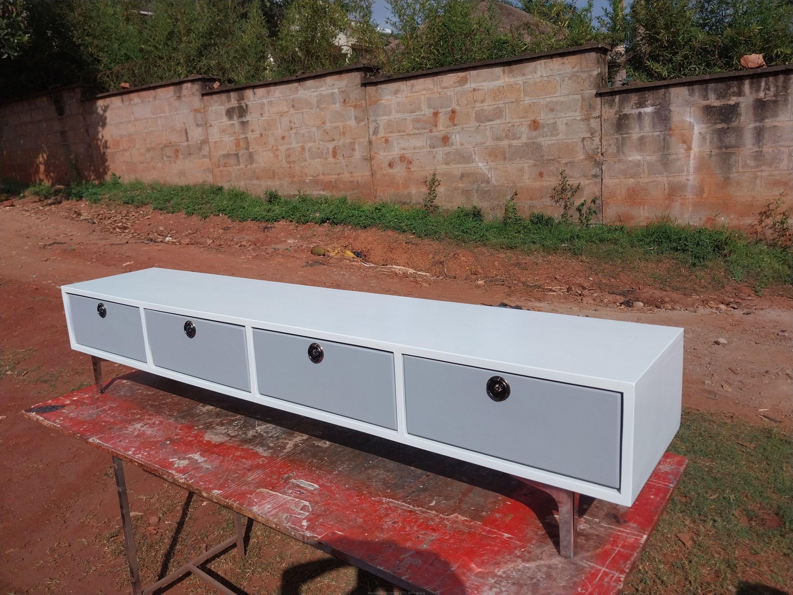 Tv stand 6ft long