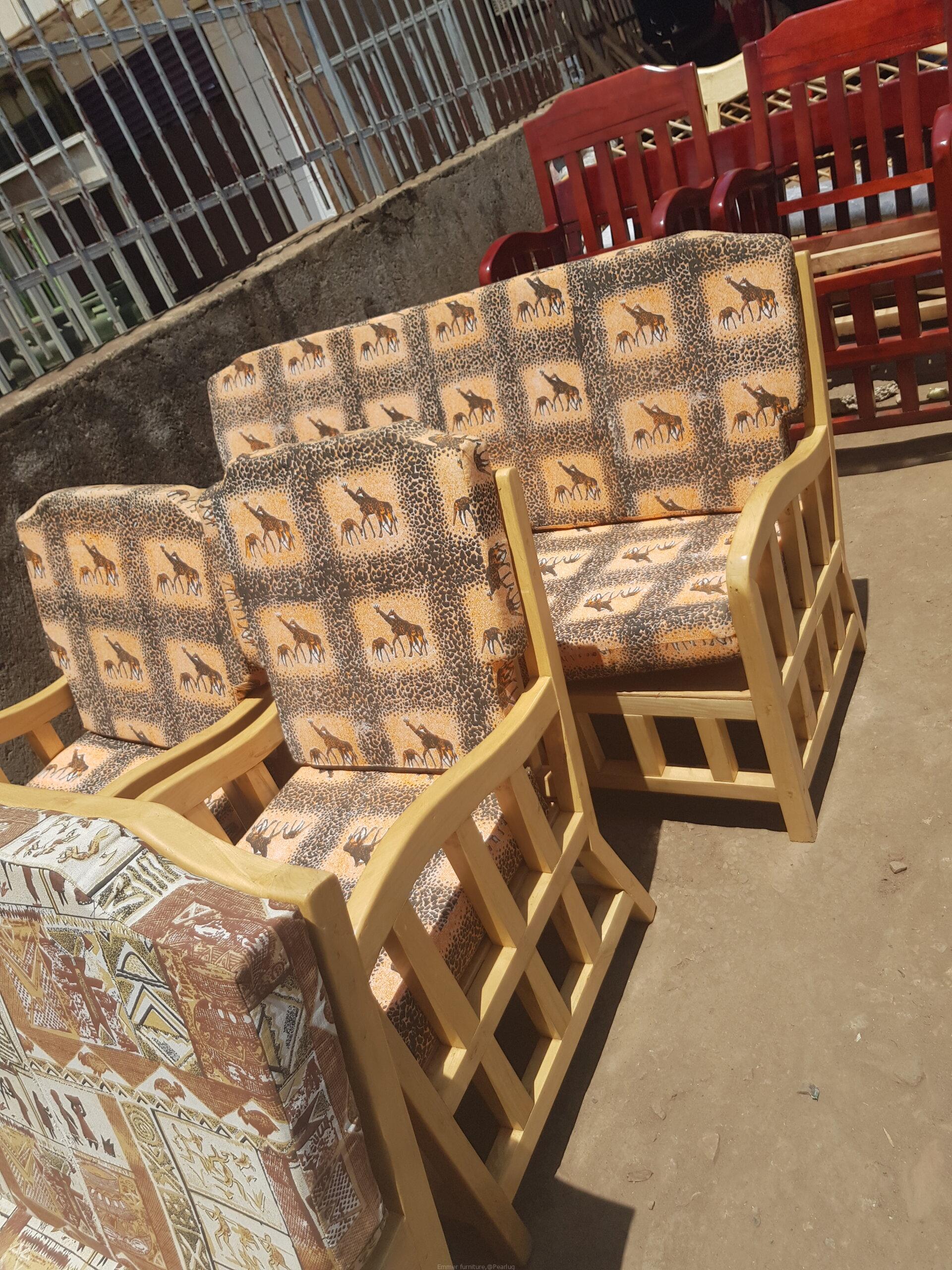 Modern chairs 5 seater