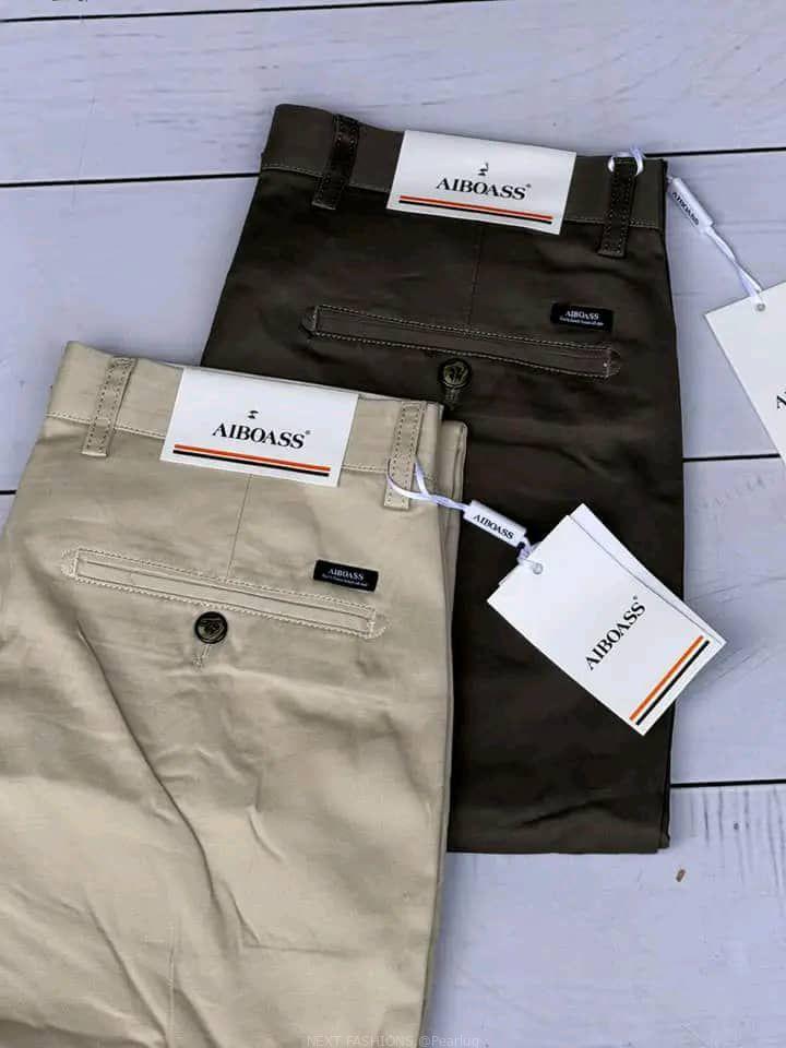 MEN’S KHAKI PANTS