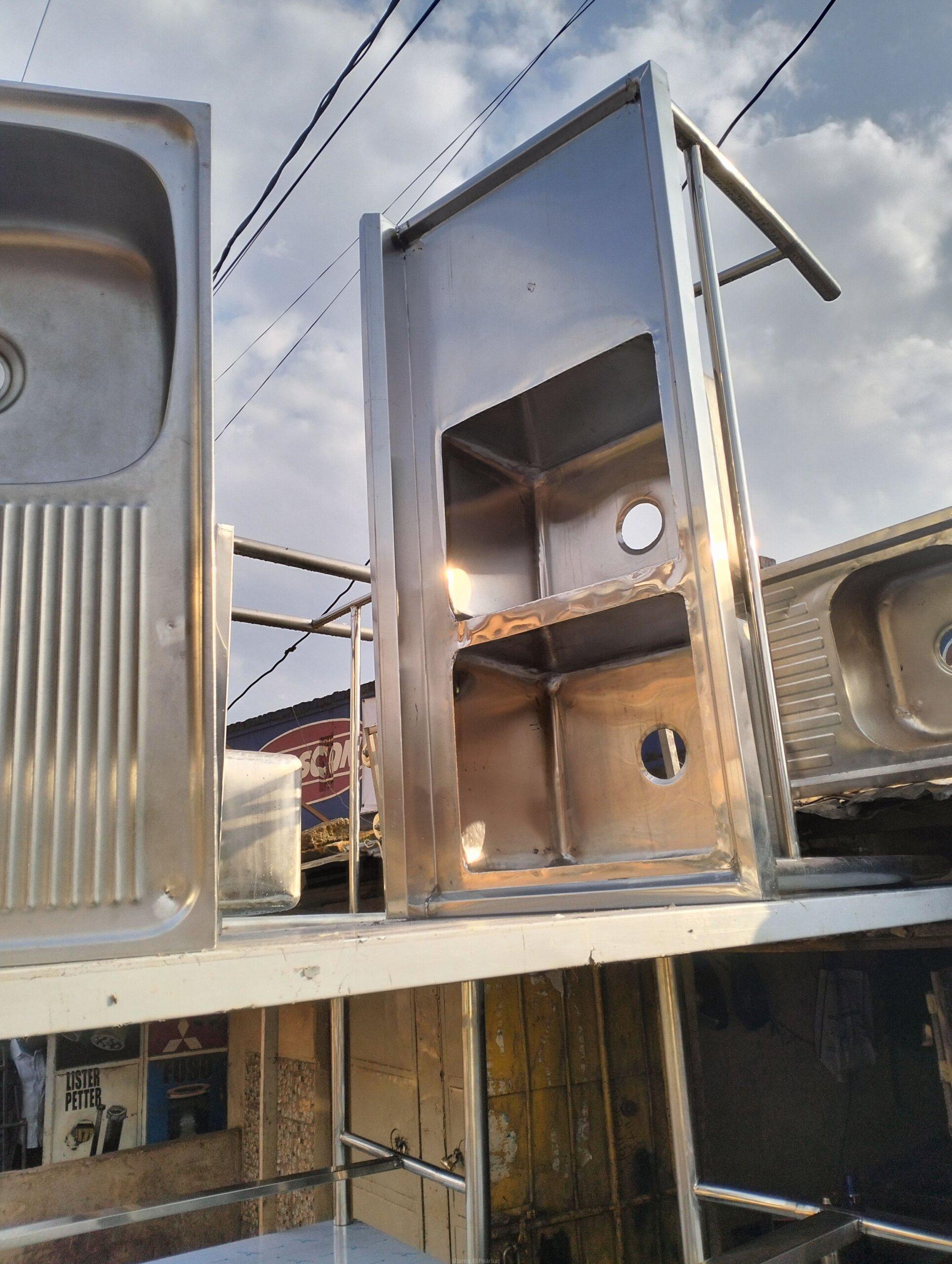 Commercial sinks
