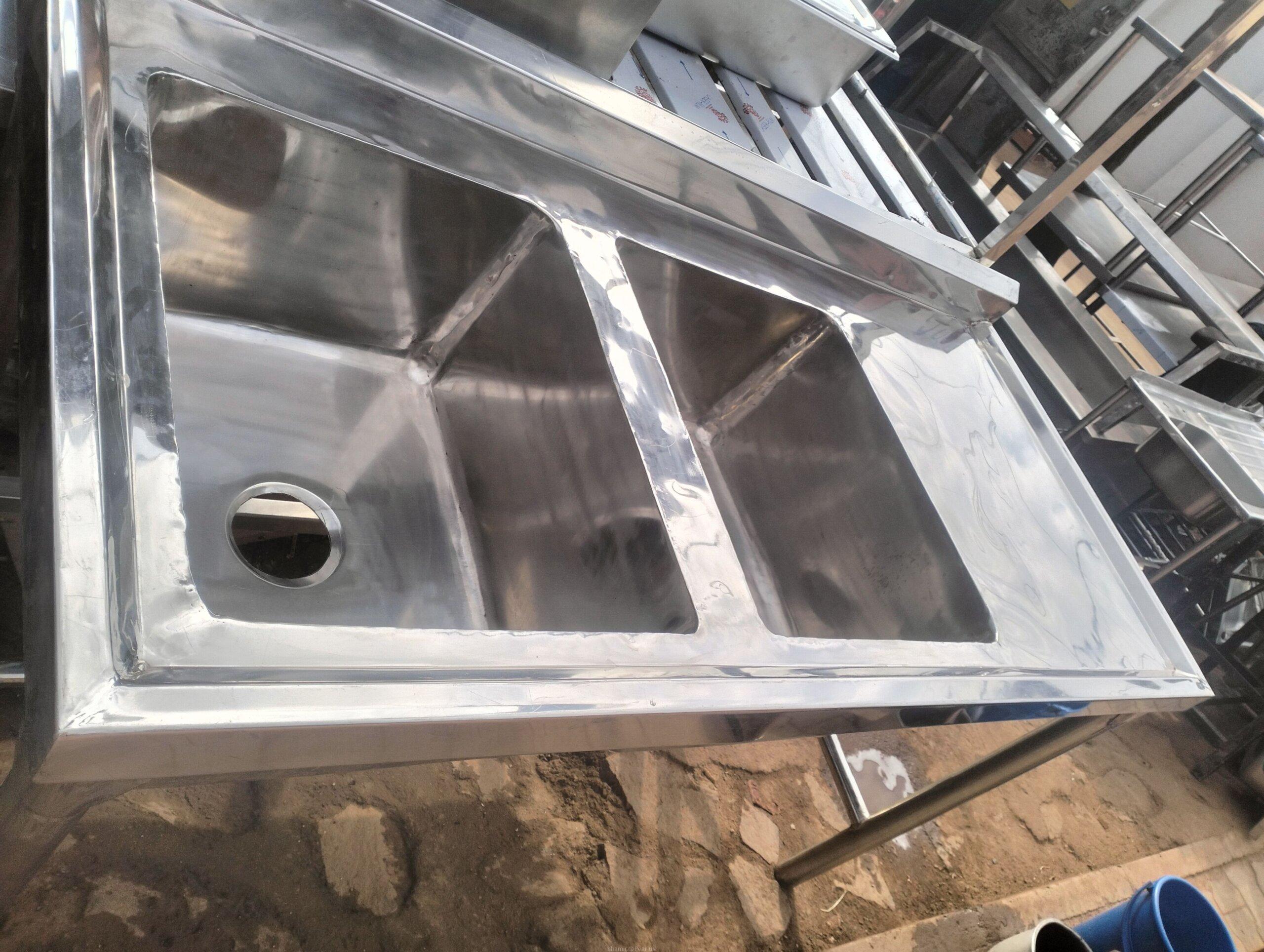 Commercial sinks