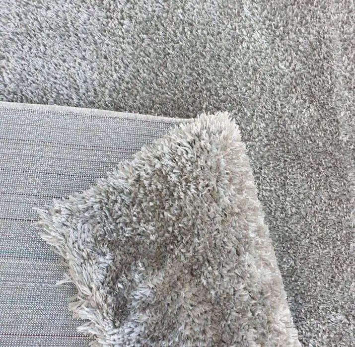 Center Rugger shaggy fluffy galaxy carpets.