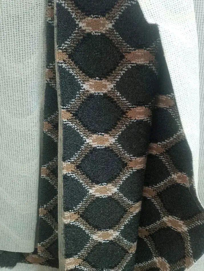 Woolen carpet checkered wall to wall high quality