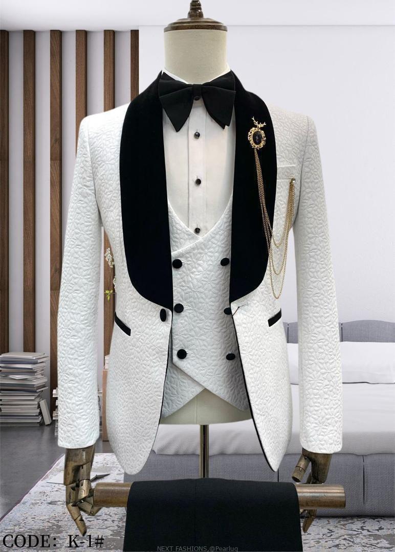 MEN’S SUITS