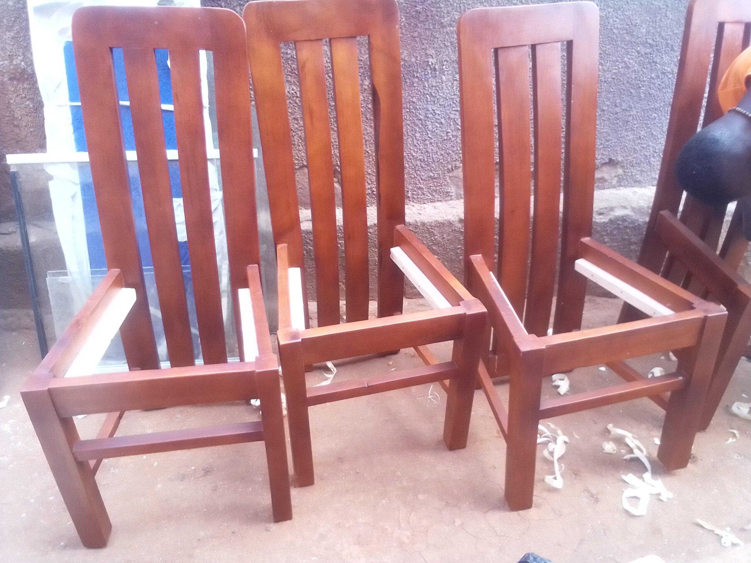 Sitting chairs or office chairy