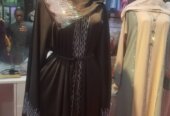 A nice looking abaya