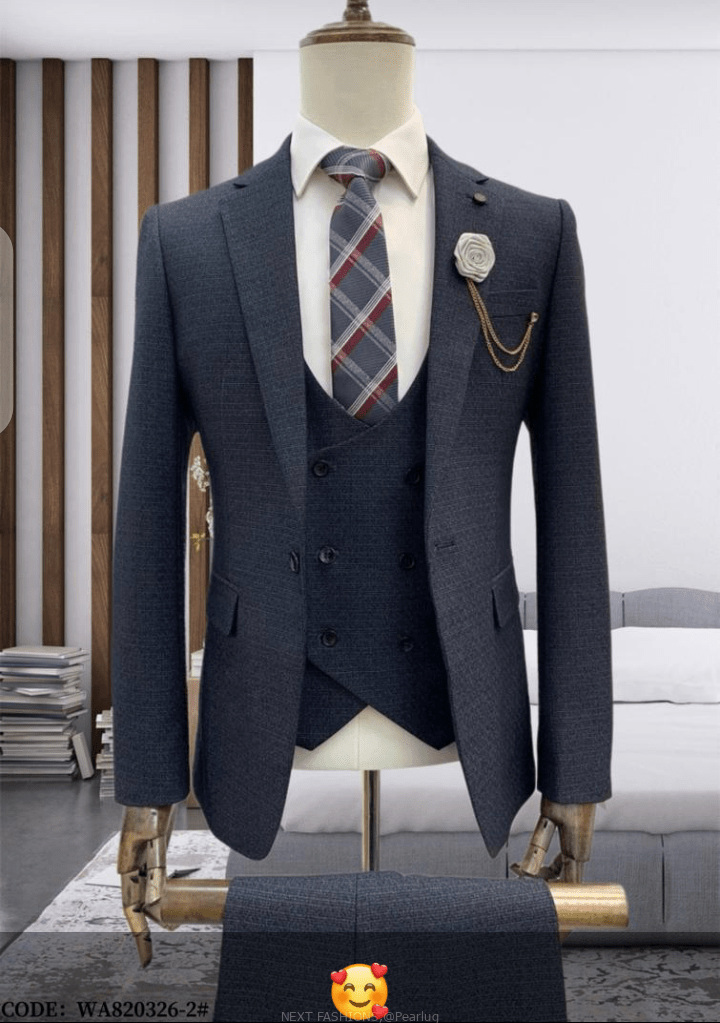 MEN’S SUITS