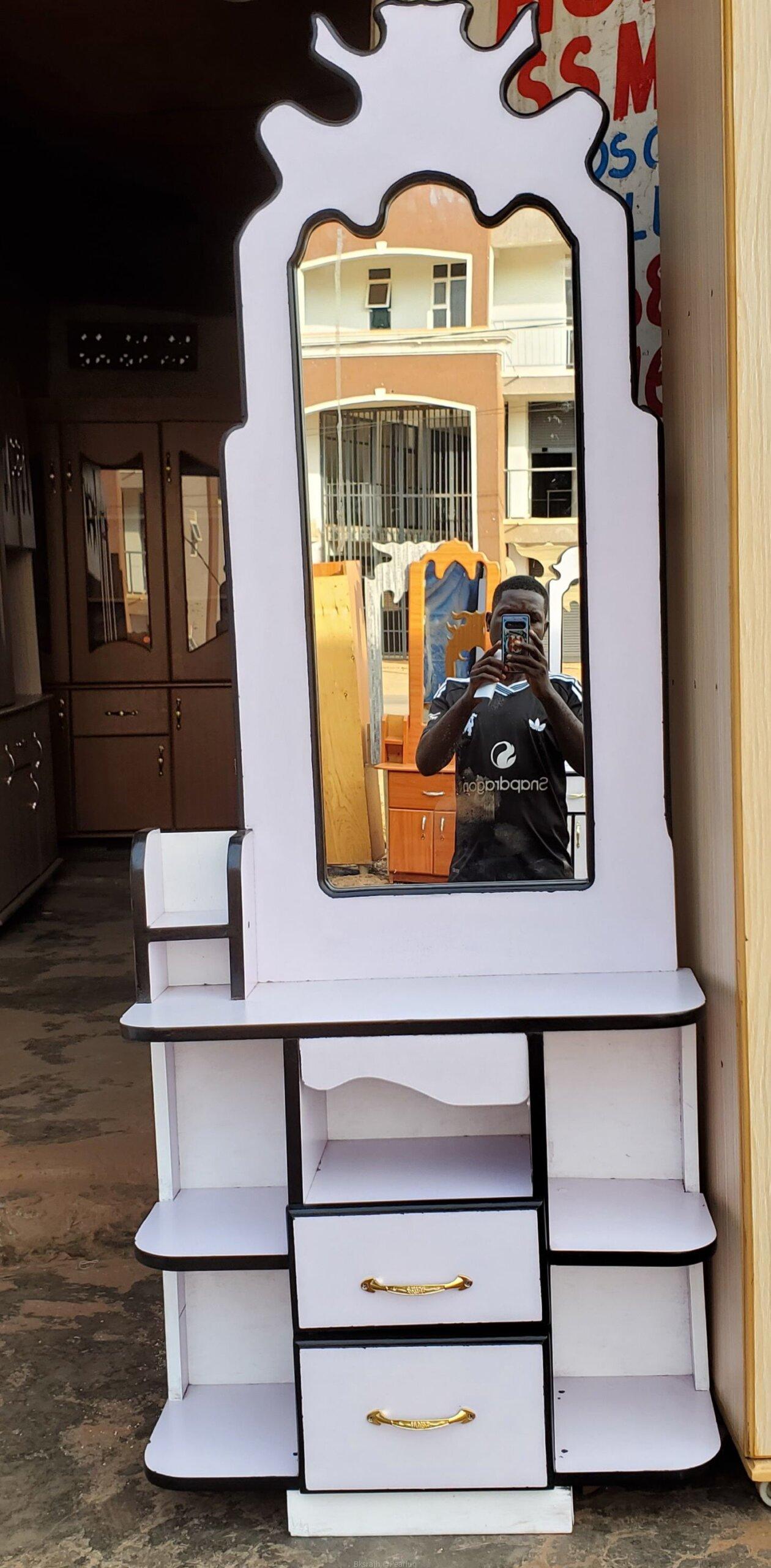 Dressing mirrors