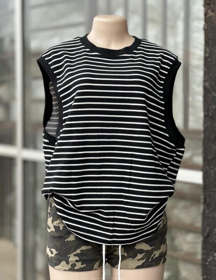 Armless T shirts