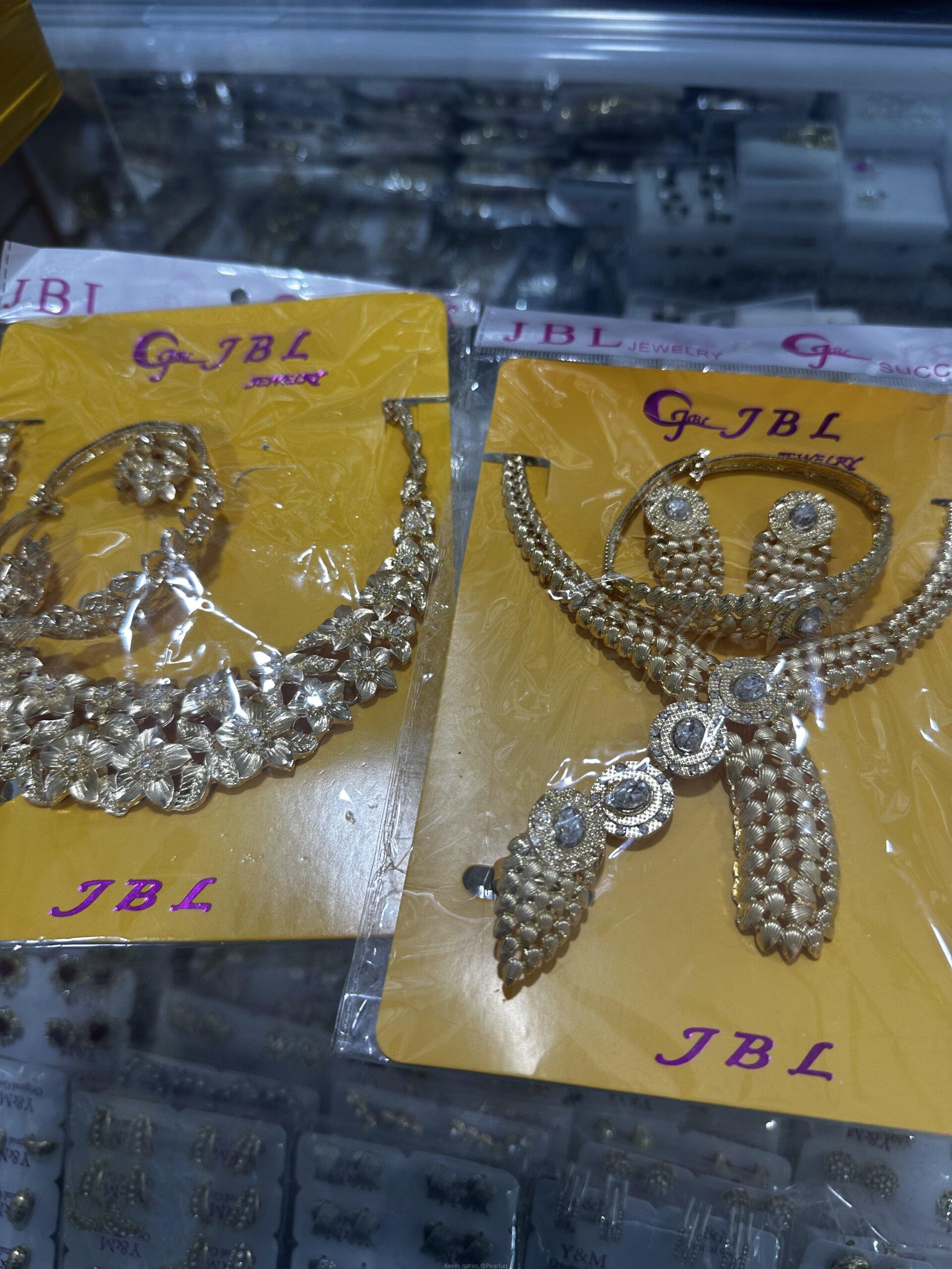 Jewelleries