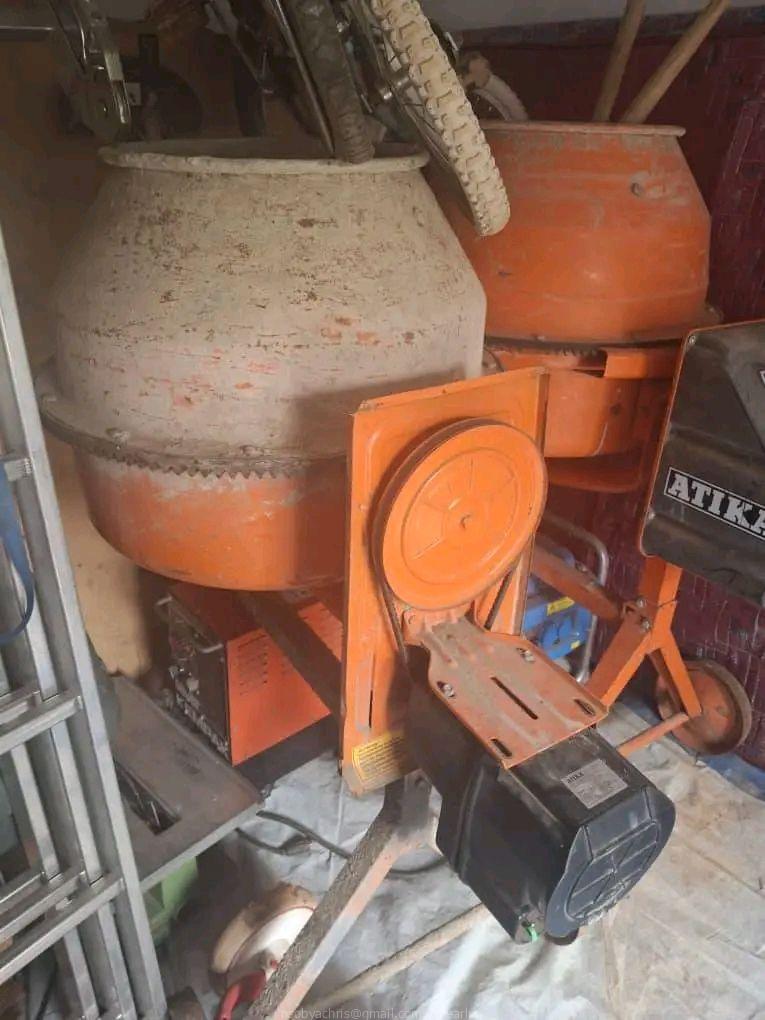 Concrete mixer