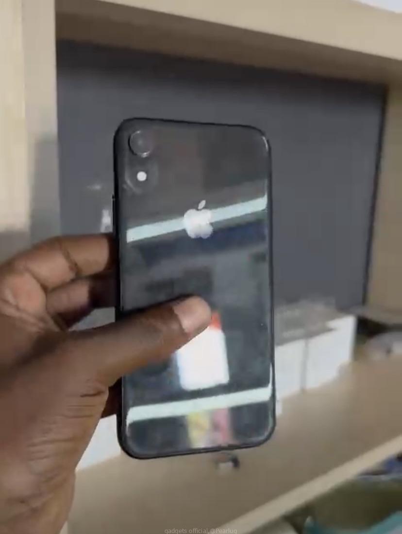 iPhone XR
