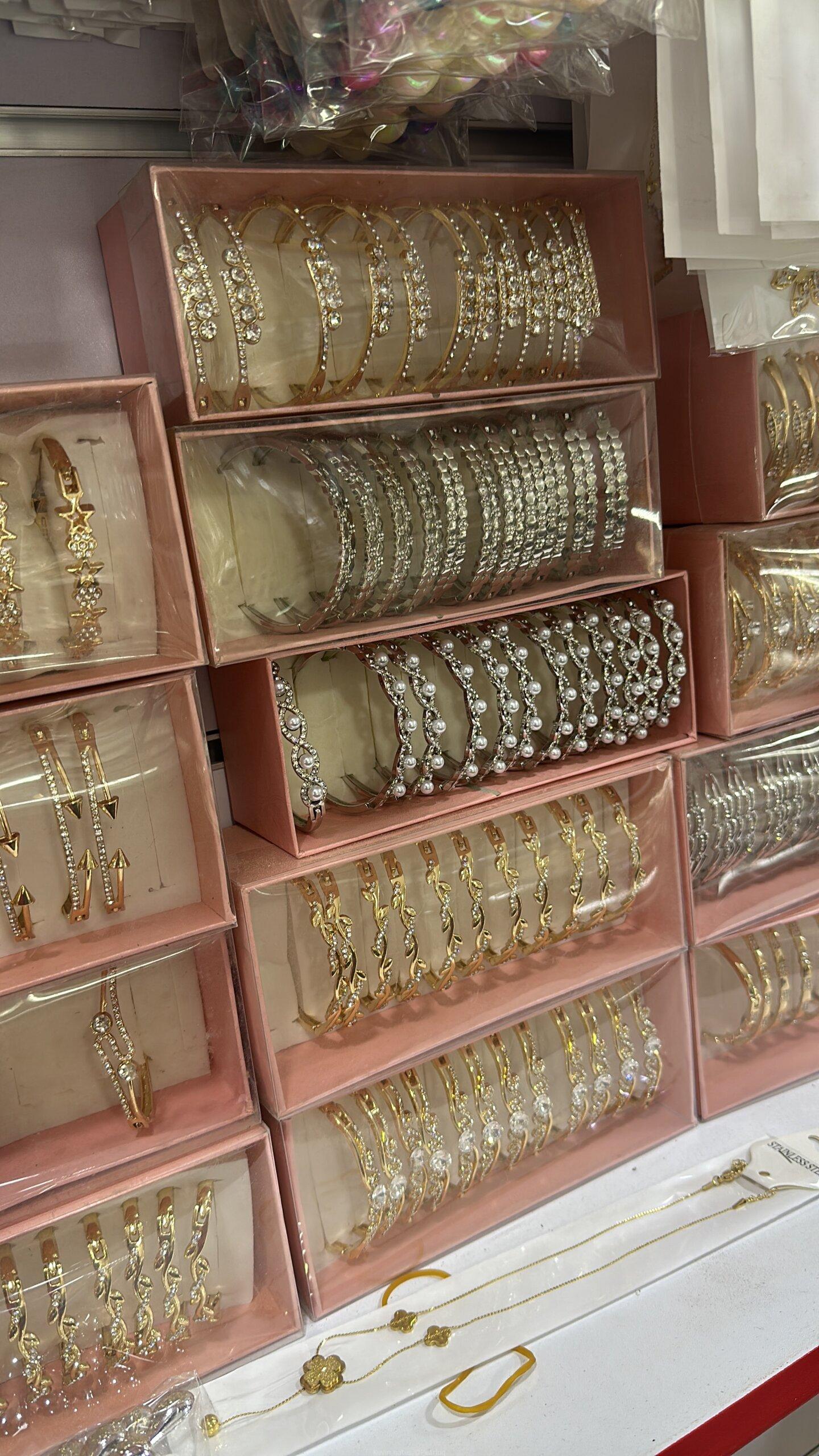 Jewelleries