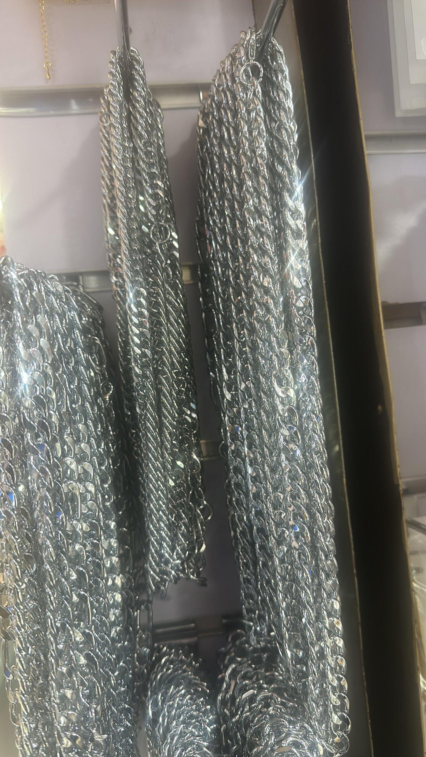 Jewelleries