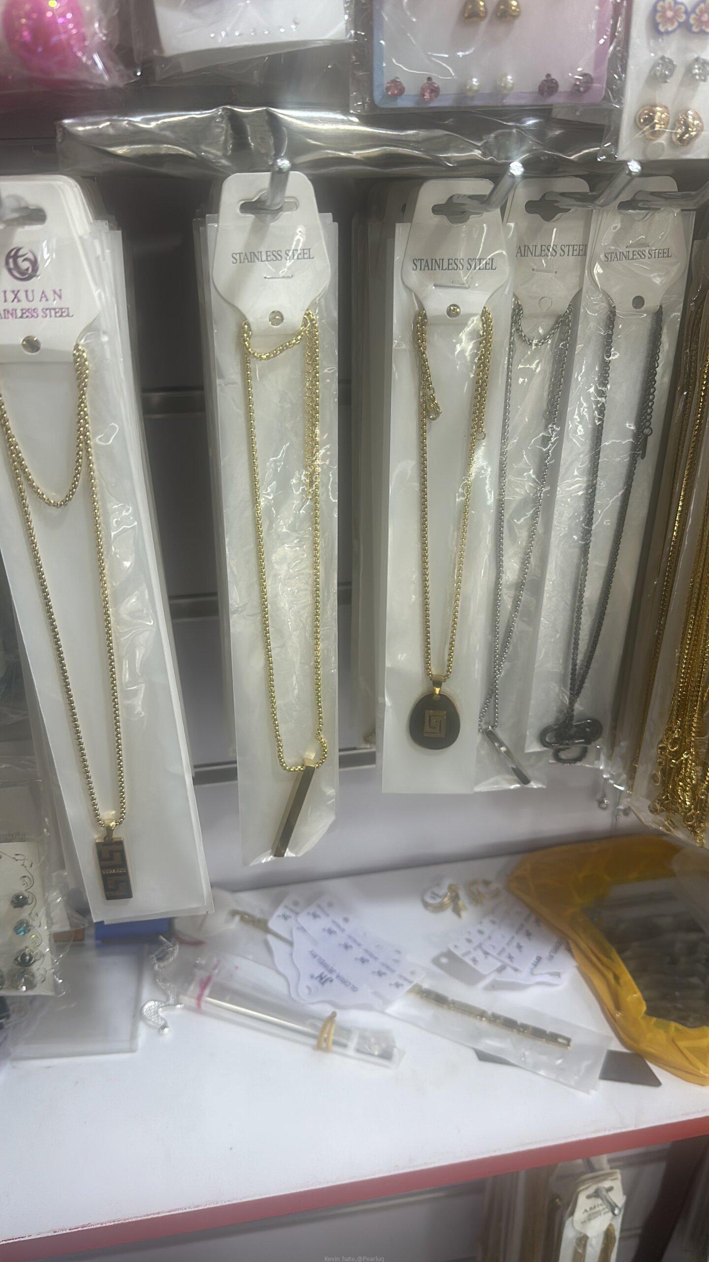 Jewelleries