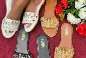 Flat shoes