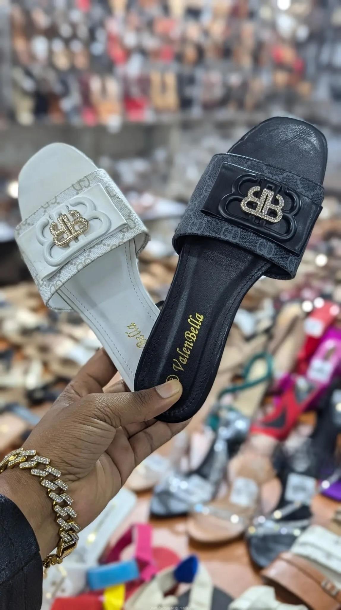 Open shoes